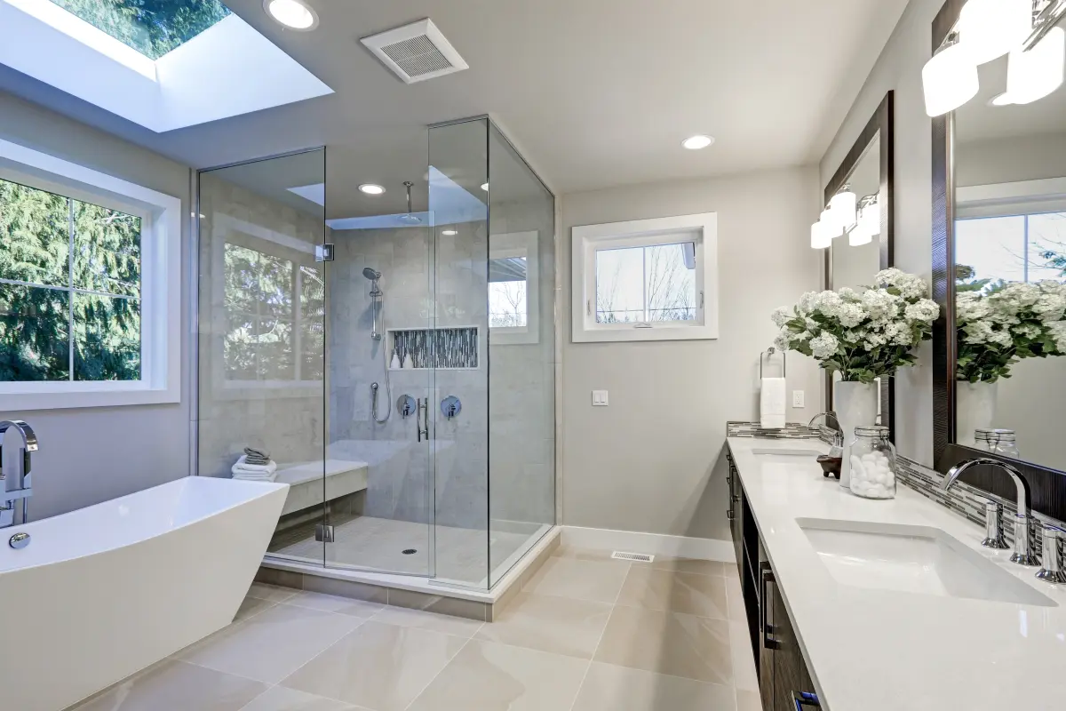 NYKB outlines clear glass and the many different types of glass shower doors