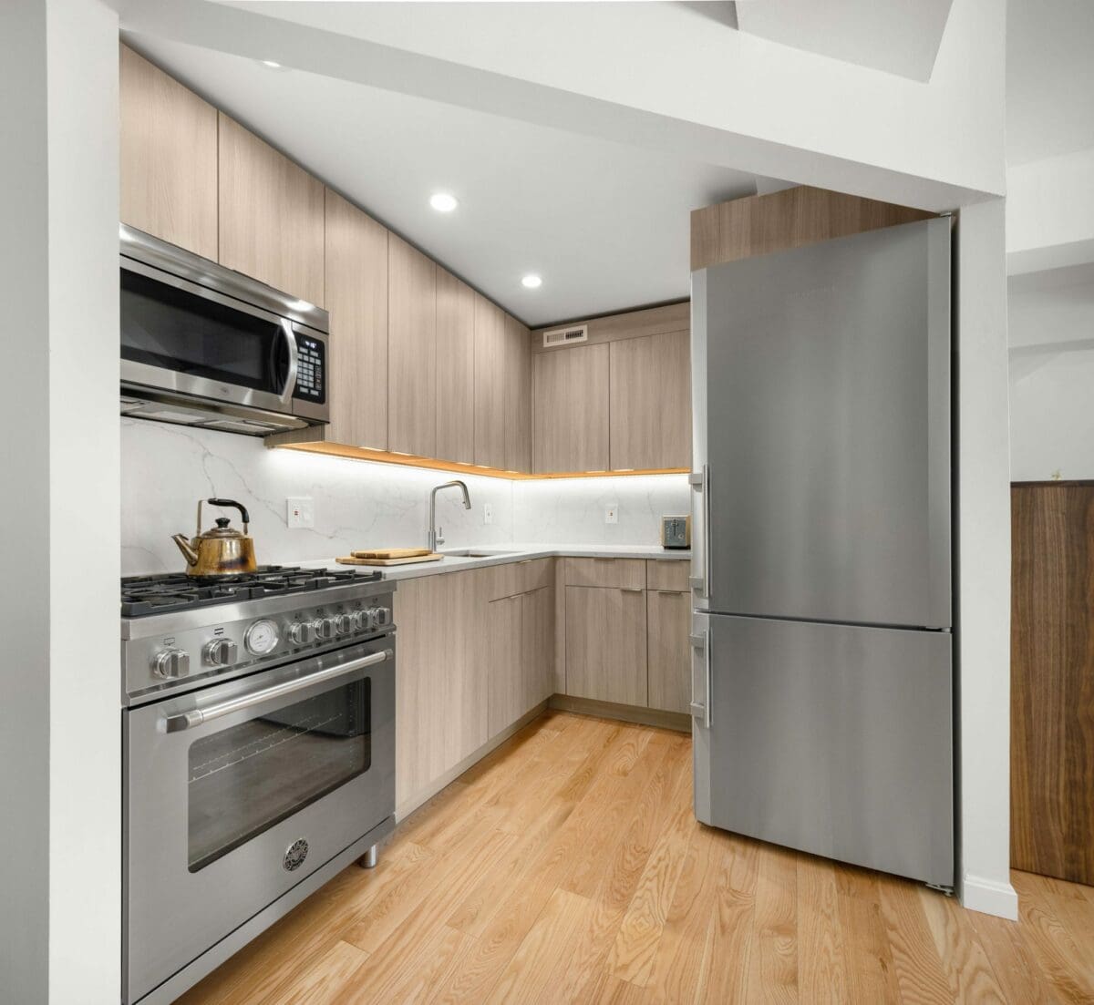 Transform Your Home: Top Trends in Kitchen and Bath Remodeling by NYKB, Manhattan’s Premier Renovation Experts - NYKB