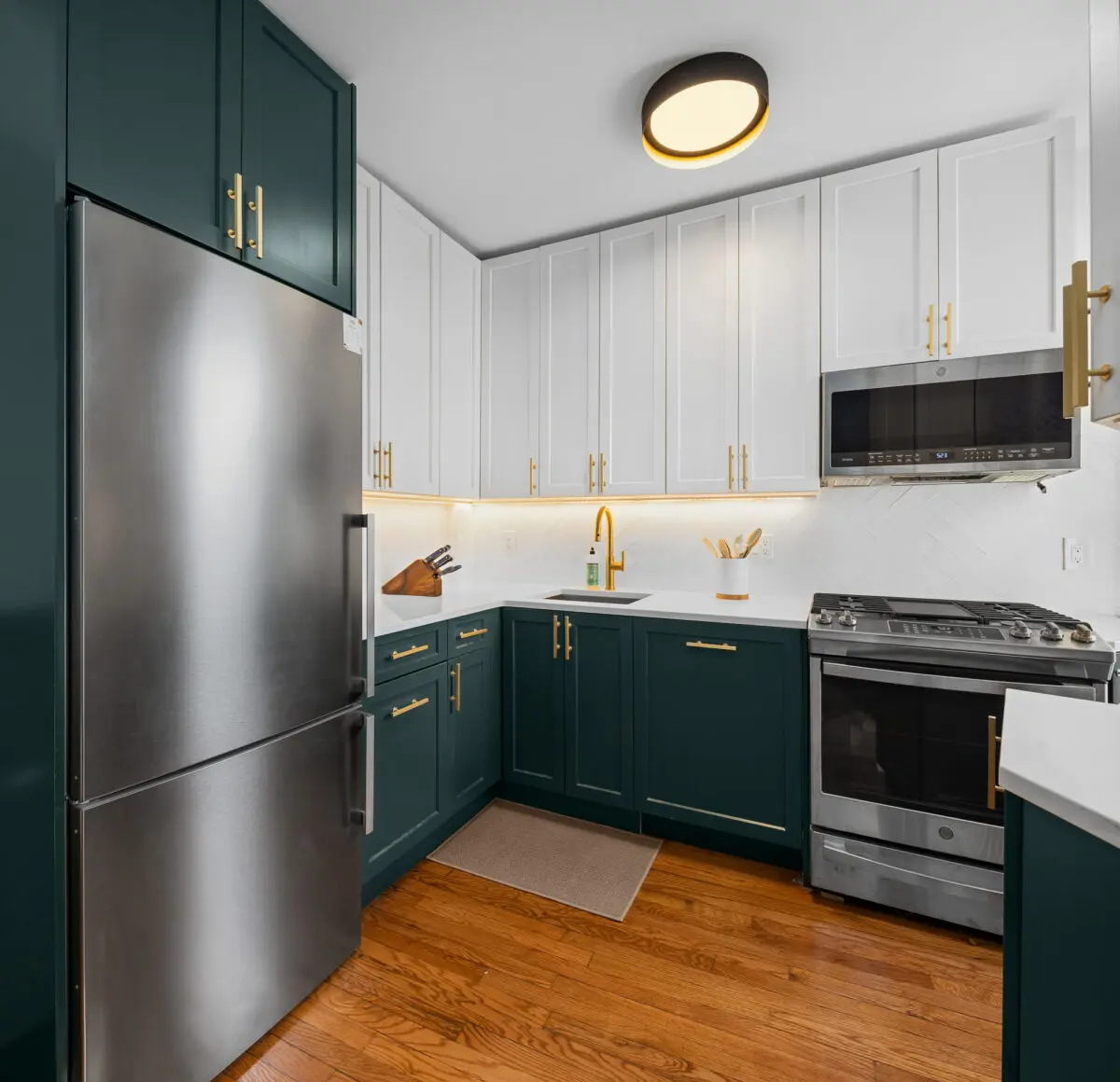 Design Solutions for Small Manhattan Apartments - NYKB