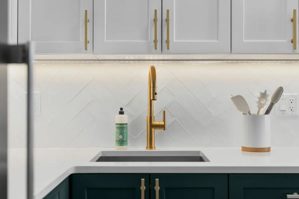 How To Choose The Perfect Kitchen Backsplash - NYKB