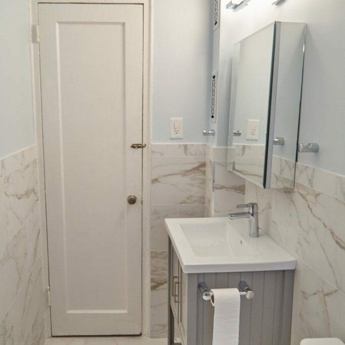 Bathroom remodeling project in W. 111th St. - photo 2 - NYKB