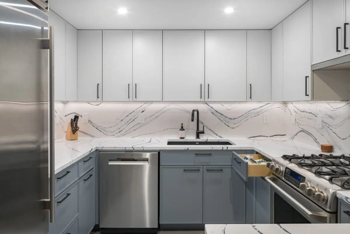 L-shaped kitchens