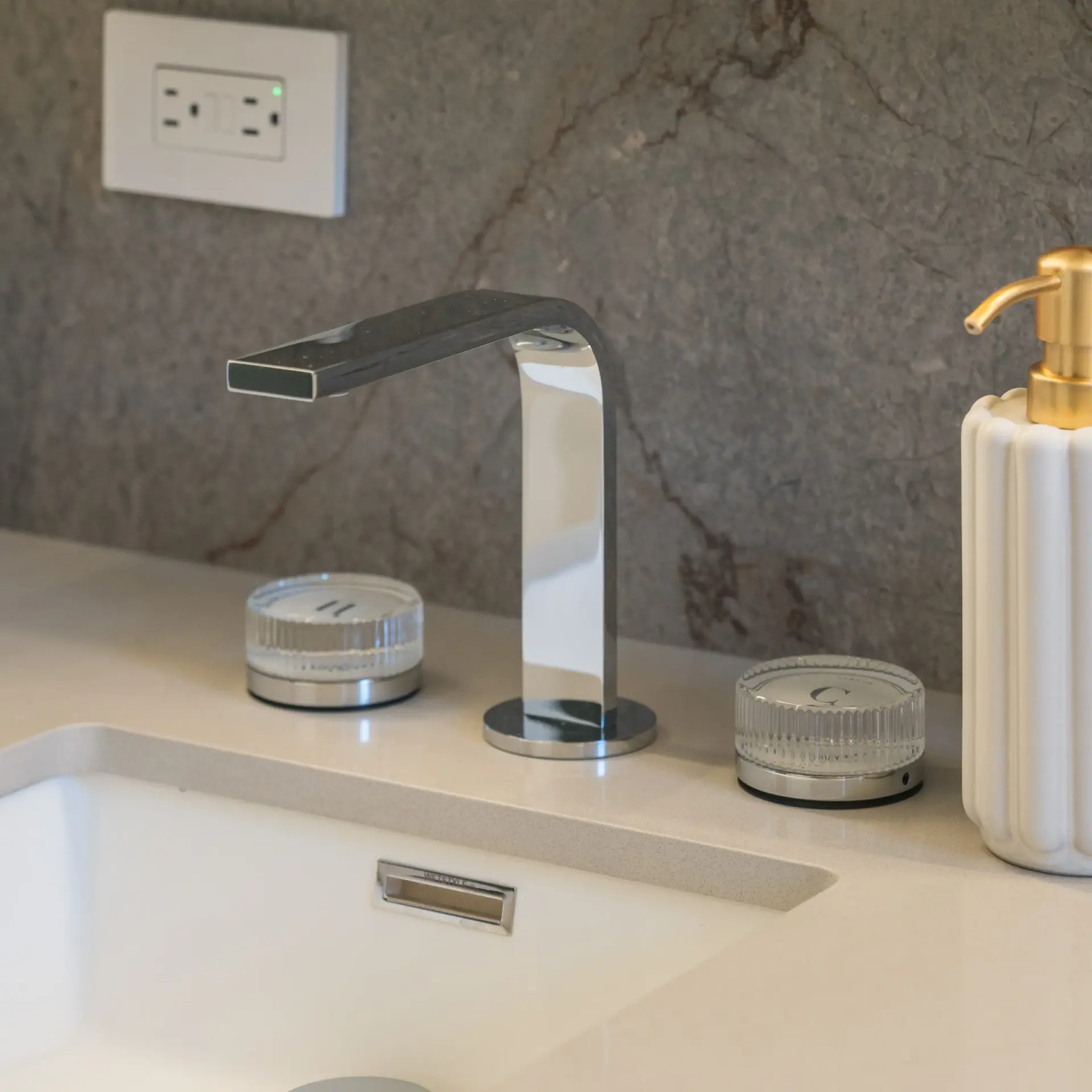 Bathroom remodeling design by NYKB